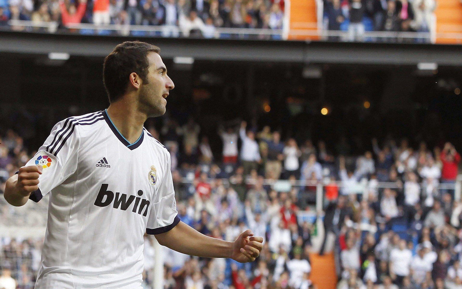 字母哥31分钟斩获37分11篮板 雄鹿客场轻取国王 拉文回归难止五连败